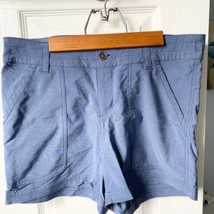 Columbia shorts NEVER WORN